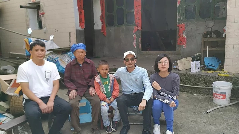 3D打印機(jī)公益捐助合影