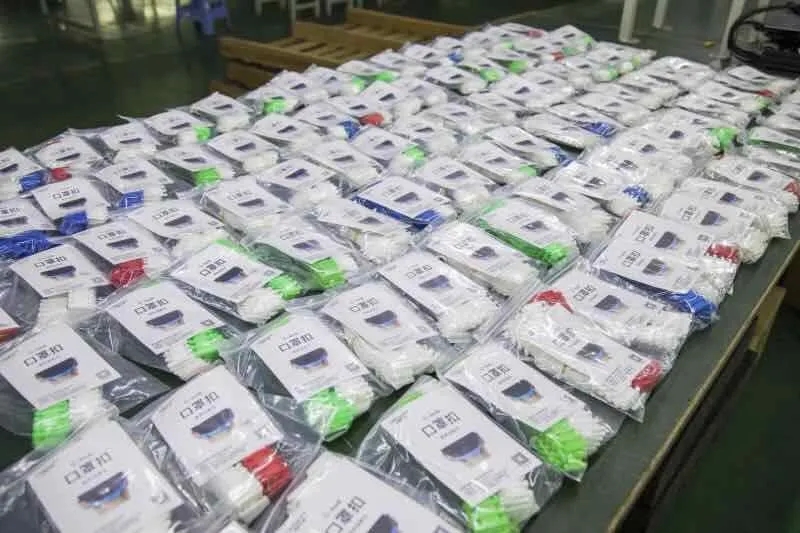 3D打印機(jī)打印口罩扣